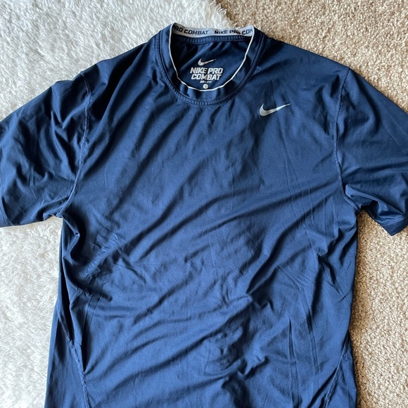 Nike Pro Combat Dri-Fit Shirt - Picture 3 of 3